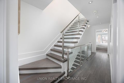 Photo 16 at 105 Kenilworth Avenue, The Beaches, Toronto