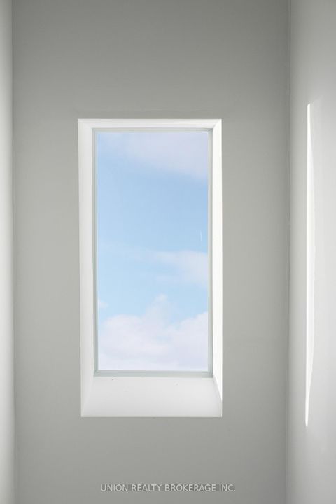 Photo 17 at 105 Kenilworth Avenue, The Beaches, Toronto