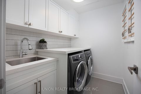 Photo 28 at 105 Kenilworth Avenue, The Beaches, Toronto