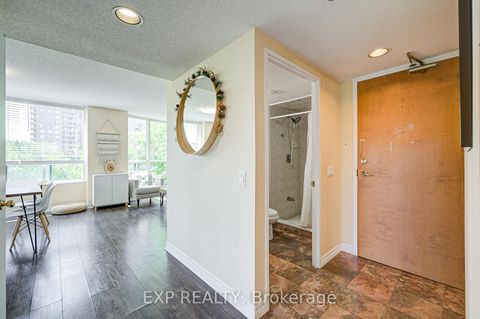 Photo 5 at 605 - 238 Doris Avenue, Willowdale East, Toronto