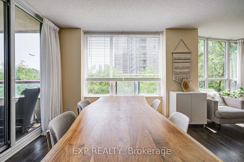 Photo 12 at 605 - 238 Doris Avenue, Willowdale East, Toronto