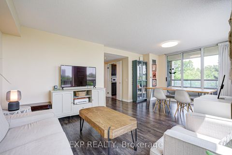 Photo 16 at 605 - 238 Doris Avenue, Willowdale East, Toronto