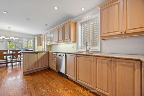 Photo 11 at 26 Forest Ridge Drive, Forest Hill North, Toronto