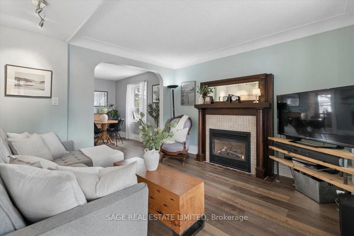 Photo 1 at 95 Belview Avenue, Crown Point, Hamilton