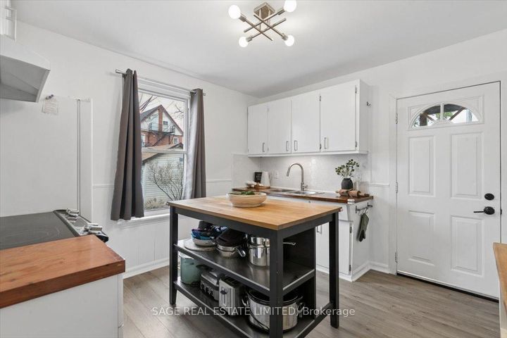 Photo 7 at 95 Belview Avenue, Crown Point, Hamilton