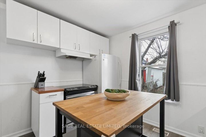 Photo 9 at 95 Belview Avenue, Crown Point, Hamilton