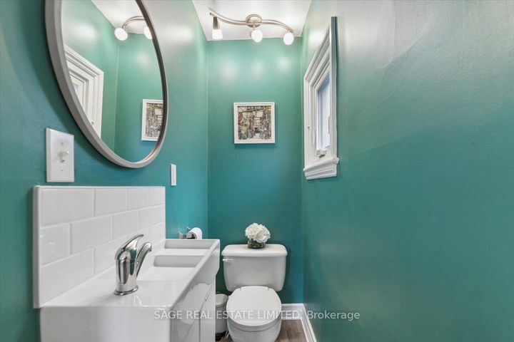 Photo 10 at 95 Belview Avenue, Crown Point, Hamilton