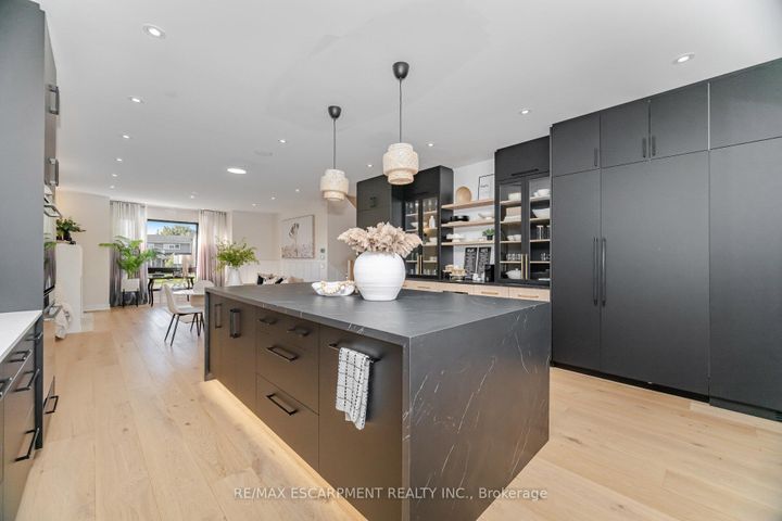 Photo 20 at 772 Banting Court, DP Dorset Park, Milton