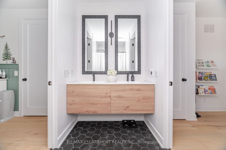 Photo 22 at 772 Banting Court, DP Dorset Park, Milton