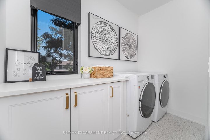 Photo 27 at 772 Banting Court, DP Dorset Park, Milton