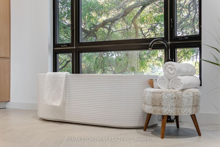 Photo 33 at 772 Banting Court, DP Dorset Park, Milton