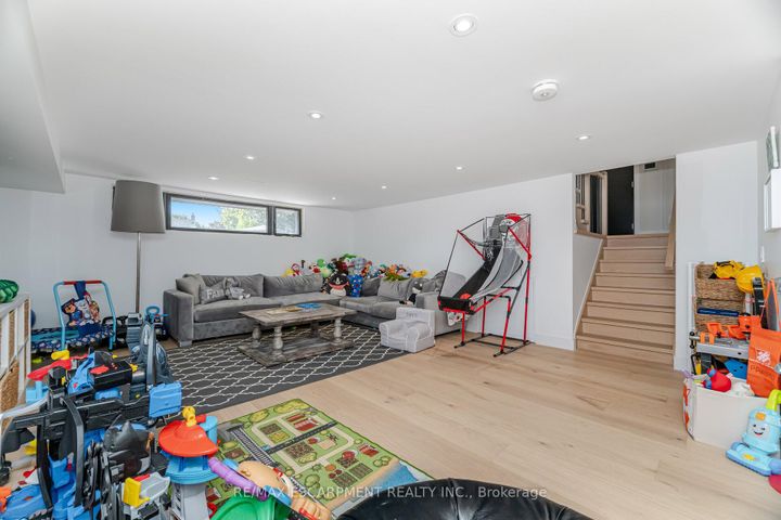 Photo 42 at 772 Banting Court, DP Dorset Park, Milton