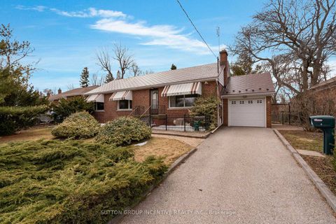 Photo 4 at 6 Kingsmere Crescent, Scarborough Village, Toronto