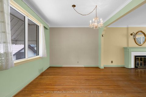 Photo 11 at 6 Kingsmere Crescent, Scarborough Village, Toronto