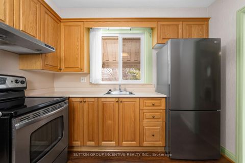 Photo 14 at 6 Kingsmere Crescent, Scarborough Village, Toronto