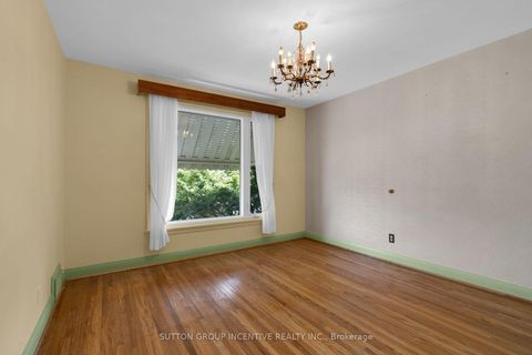 Photo 18 at 6 Kingsmere Crescent, Scarborough Village, Toronto