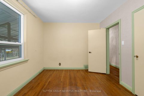 Photo 21 at 6 Kingsmere Crescent, Scarborough Village, Toronto