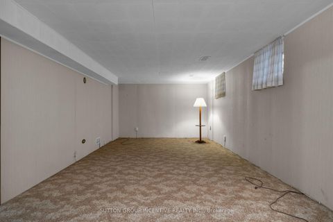 Photo 24 at 6 Kingsmere Crescent, Scarborough Village, Toronto