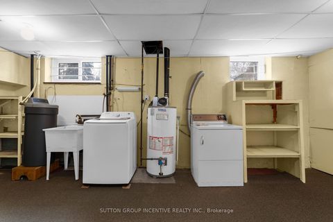 Photo 32 at 6 Kingsmere Crescent, Scarborough Village, Toronto