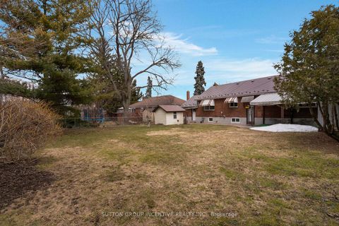 Photo 38 at 6 Kingsmere Crescent, Scarborough Village, Toronto