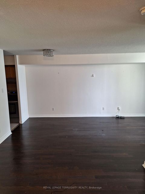 Photo 5 at 601 - 256 Doris Avenue, Willowdale East, Toronto