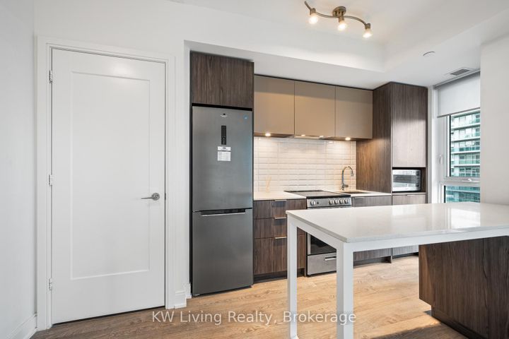 Photo 10 at 1408 - 70 Annie Craig Drive, Mimico, Toronto