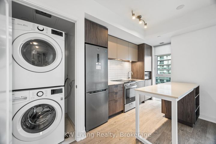 Photo 11 at 1408 - 70 Annie Craig Drive, Mimico, Toronto