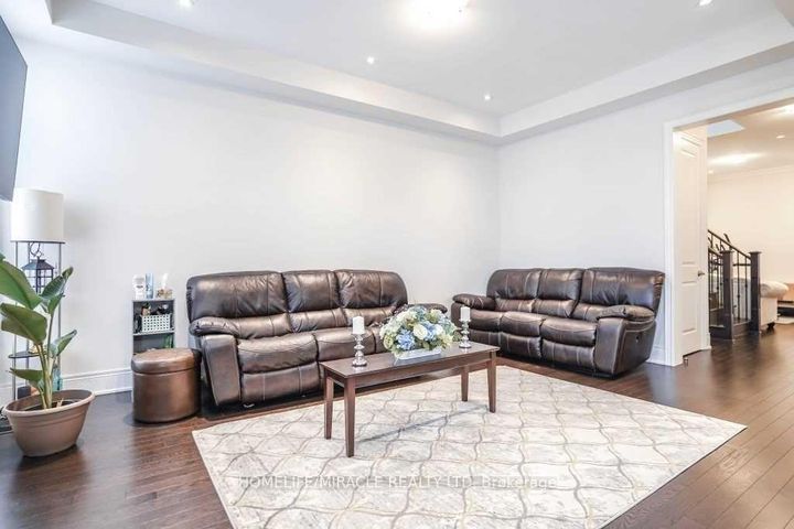 Photo 1 at 16 Lyle Way, Credit Valley, Brampton