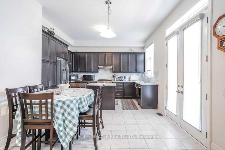 Photo 4 at 16 Lyle Way, Credit Valley, Brampton