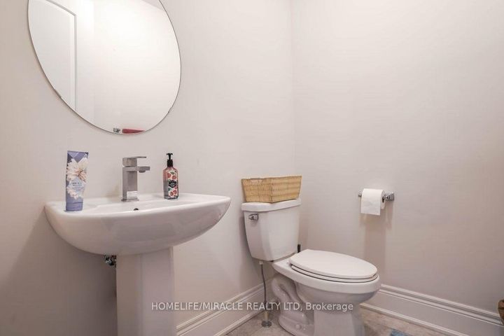 Photo 14 at 16 Lyle Way, Credit Valley, Brampton