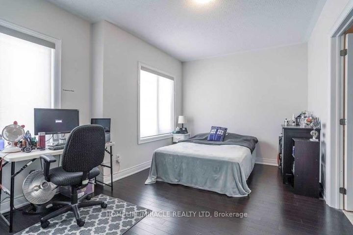 Photo 19 at 16 Lyle Way, Credit Valley, Brampton