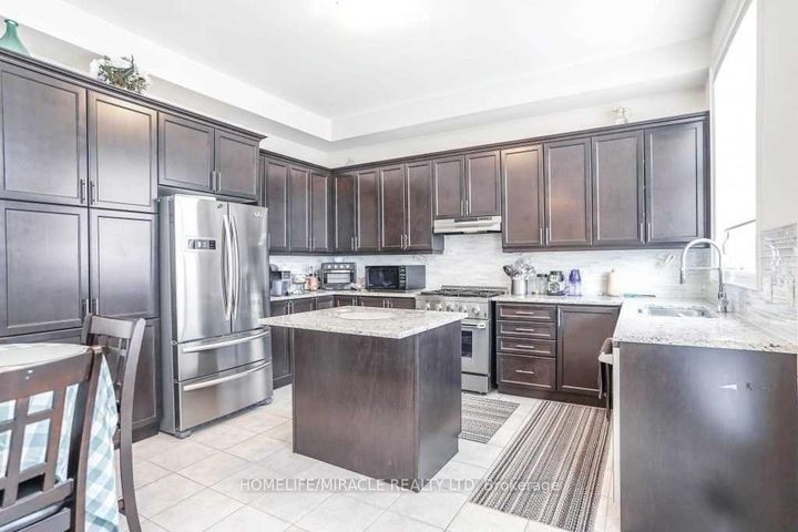 Photo 26 at 16 Lyle Way, Credit Valley, Brampton