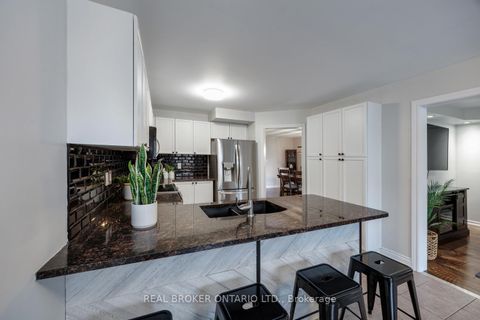 Photo 11 at 125 Hutton Place, Bowmanville, Clarington