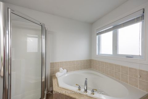 Photo 29 at 125 Hutton Place, Bowmanville, Clarington