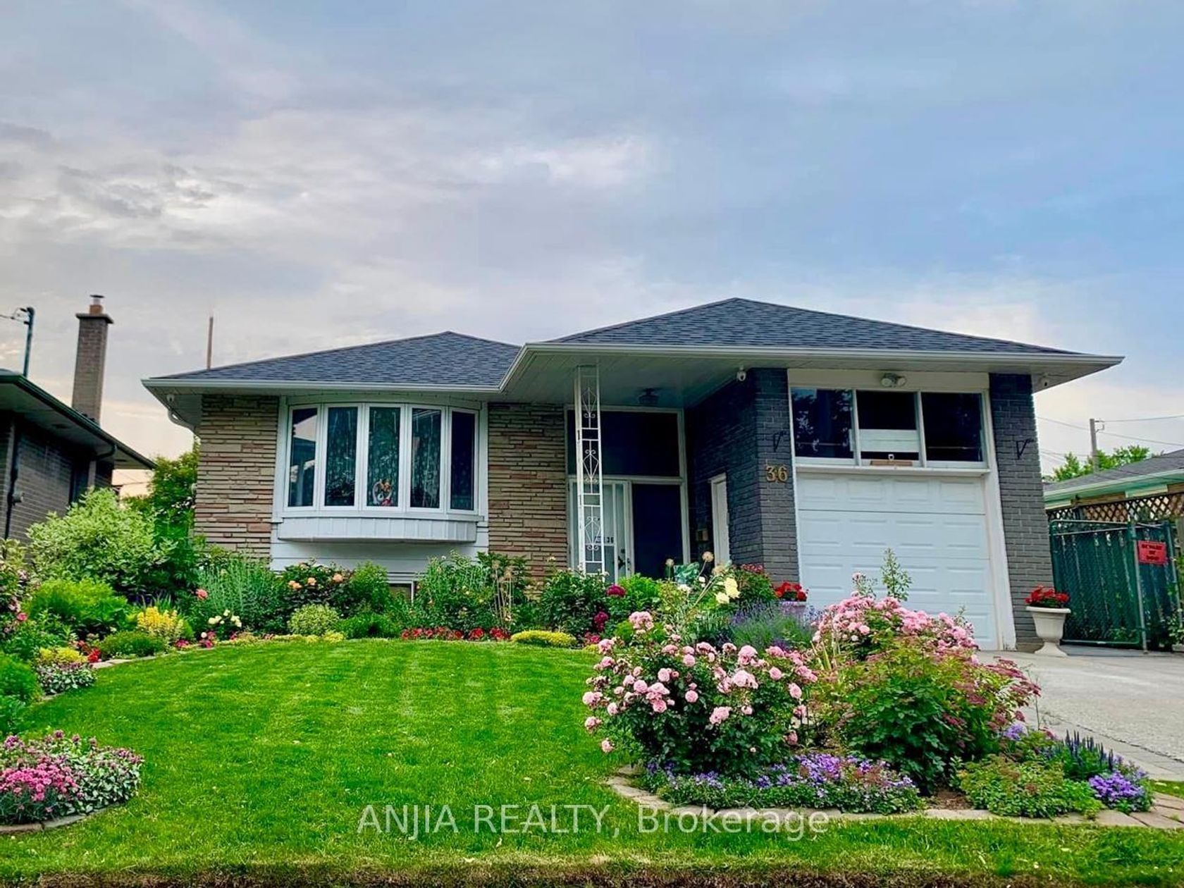 36 Birchard Street, Sullivan, Toronto 