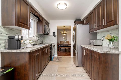 Photo 14 at 7632 Netherwood Road, Malton, Mississauga