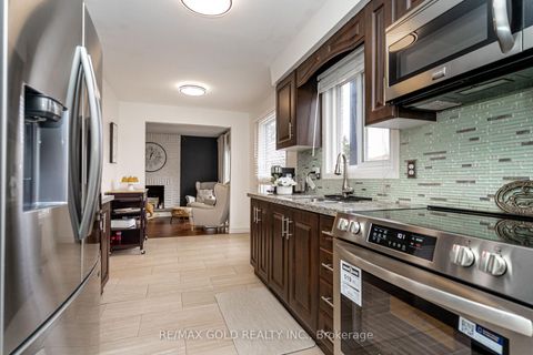 Photo 15 at 7632 Netherwood Road, Malton, Mississauga