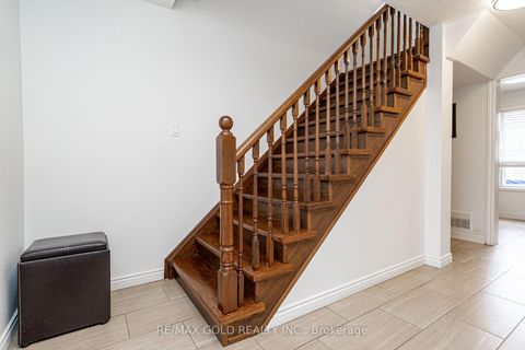 Photo 19 at 7632 Netherwood Road, Malton, Mississauga