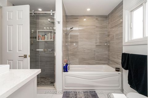 Photo 33 at 7632 Netherwood Road, Malton, Mississauga