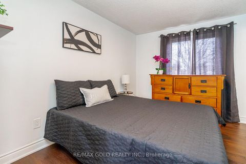 Photo 37 at 7632 Netherwood Road, Malton, Mississauga