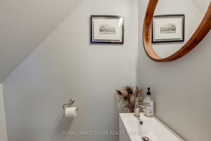 Photo 5 at 138 Woodmount Avenue, East York, Toronto