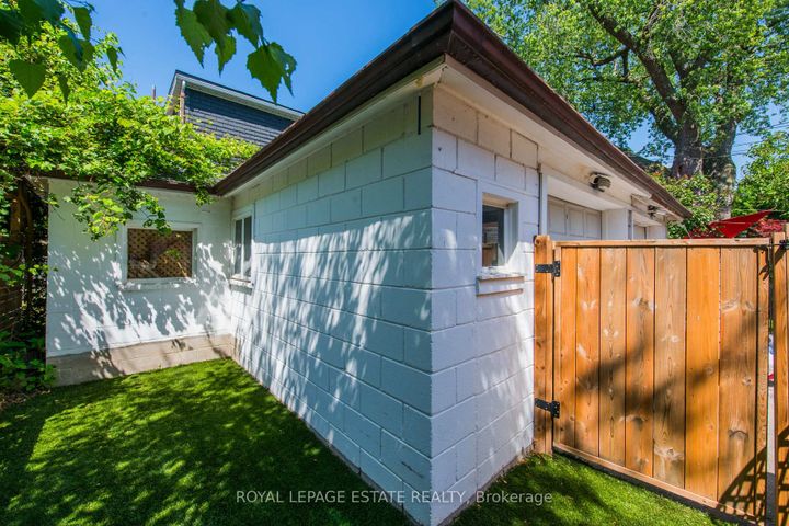 Photo 45 at 138 Woodmount Avenue, East York, Toronto