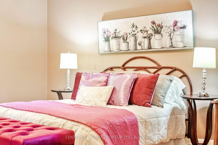 Photo 21 at 22 Poplar Drive, Oak Ridges, Richmond Hill