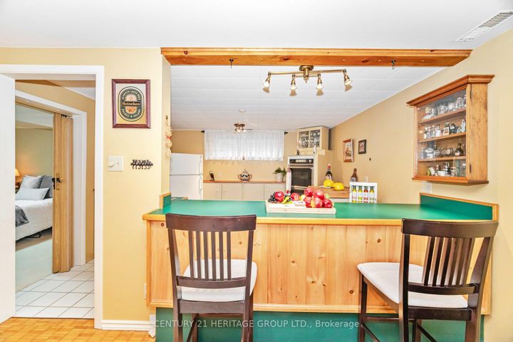 Photo 36 at 22 Poplar Drive, Oak Ridges, Richmond Hill