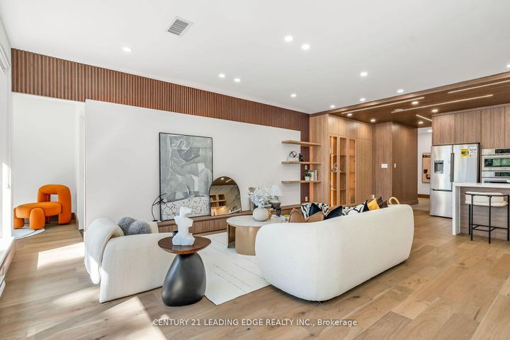 Photo 24 at 208 - 1 Watergarden Way, Bayview Village, Toronto