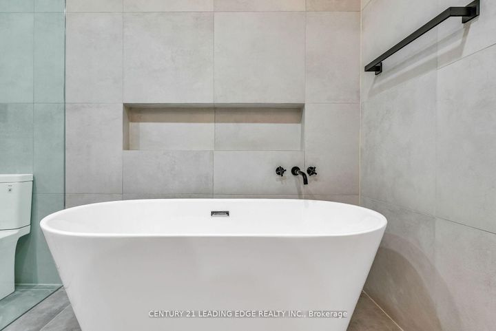 Photo 48 at 208 - 1 Watergarden Way, Bayview Village, Toronto