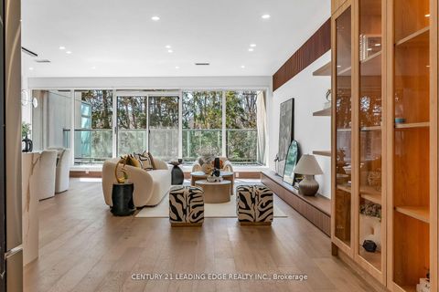 Photo 2 at 208 - 1 Watergarden Way, Bayview Village, Toronto