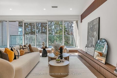 Photo 18 at 208 - 1 Watergarden Way, Bayview Village, Toronto