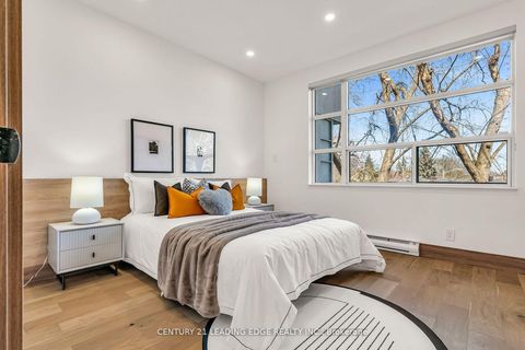 Photo 32 at 208 - 1 Watergarden Way, Bayview Village, Toronto