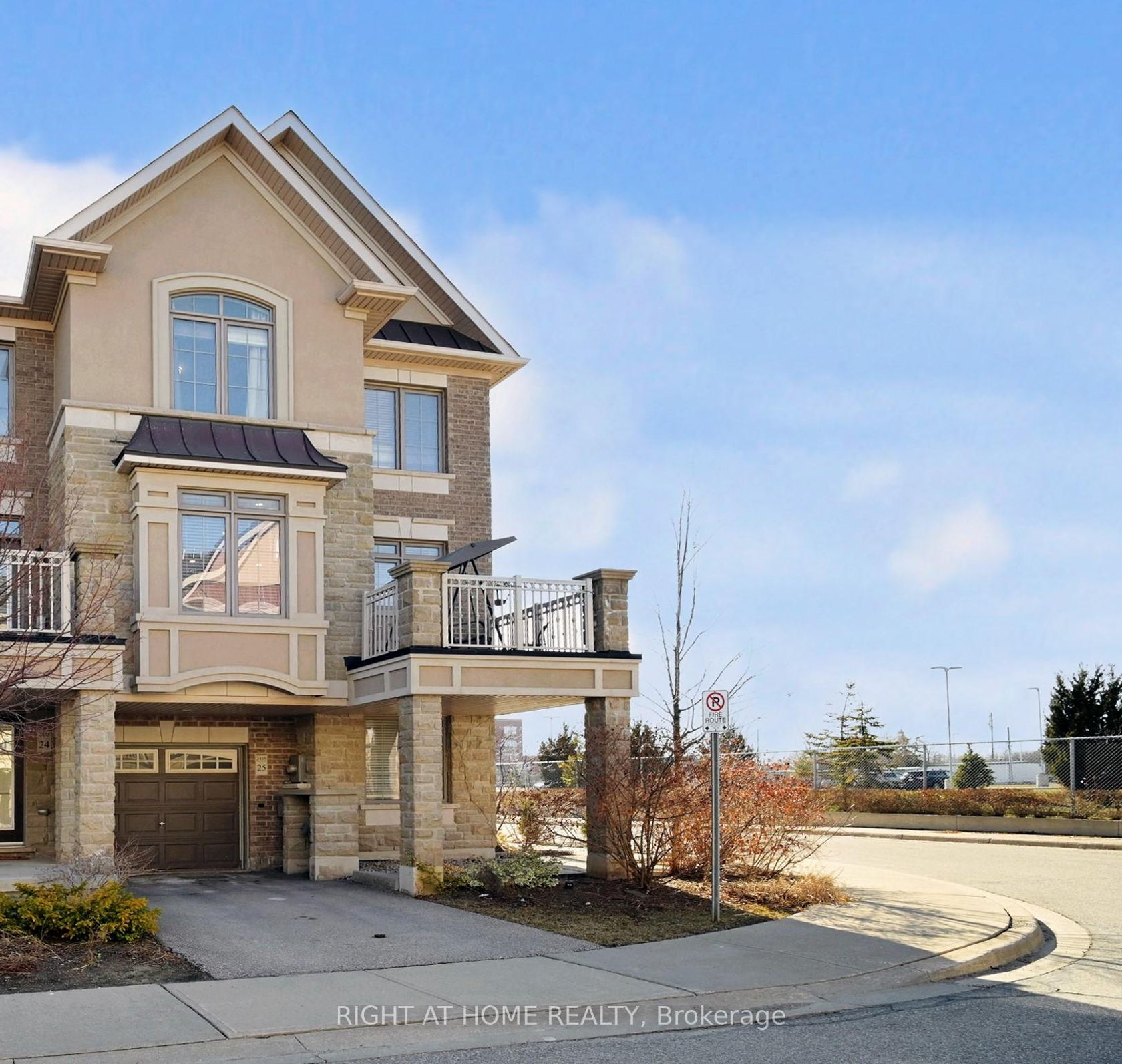 25 - 2435 Greenwich Dr Drive, WM Westmount, Oakville 